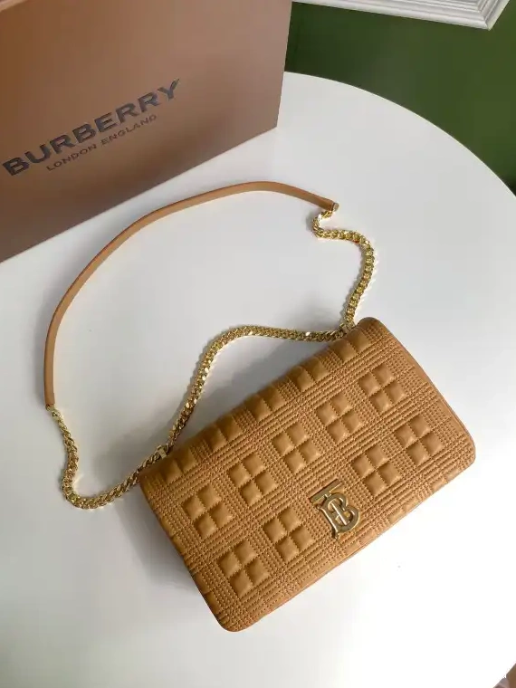 Official FirstBag Ru BURBERRY MEDIUM Lola Bag 0504
